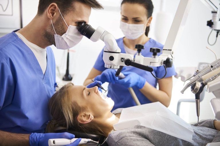 Leczenie kanałowe zęba – kiedy jest potrzebne?